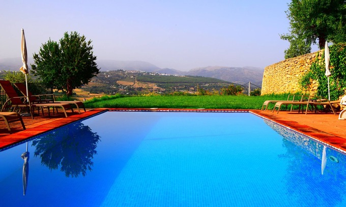 Ronda Cabina | CASITA DE MADERA CON VISTAS