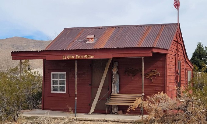 Goodsprings Casa | Log Cabin near Las Vegas ~ West Bungalow