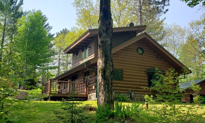 Deerbrook Cabina | Retiro de cabaña de madera en el área de Summit Lake