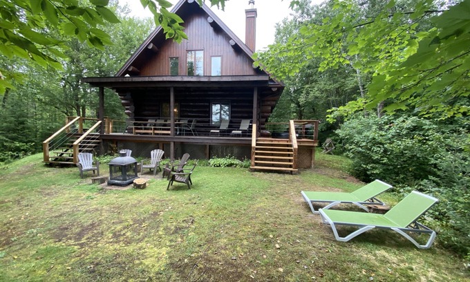 Lac-Saguay Cabina | Log Cabin Sanctuary Hideaway