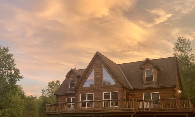 Mount Holly Chalet De Esquí | Log Home # w / Incomparable Peace, Serenity, Privacy y los servicios de primera clase