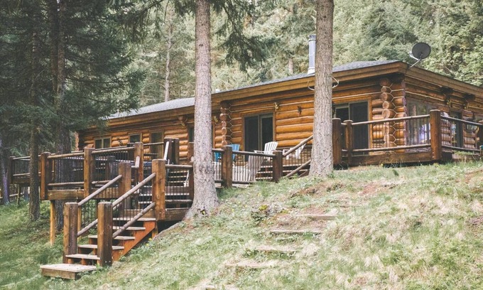 Darby Casa | Bienvenido a "The Cabin"