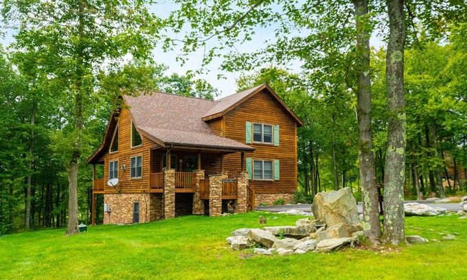 McHenry Casa | Log Me Inn