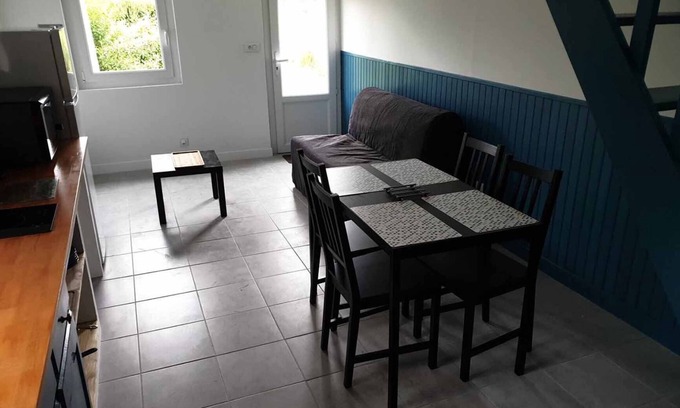 Rostrenen Cama Y Desayuno | Logement Agréable Rénové Dans une Longère