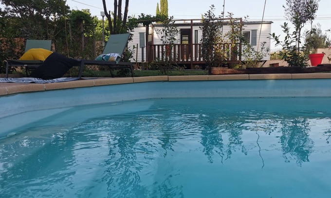 Aubagne Casa | Logement Avec Jardin et Parking Privés, Piscine Partagée