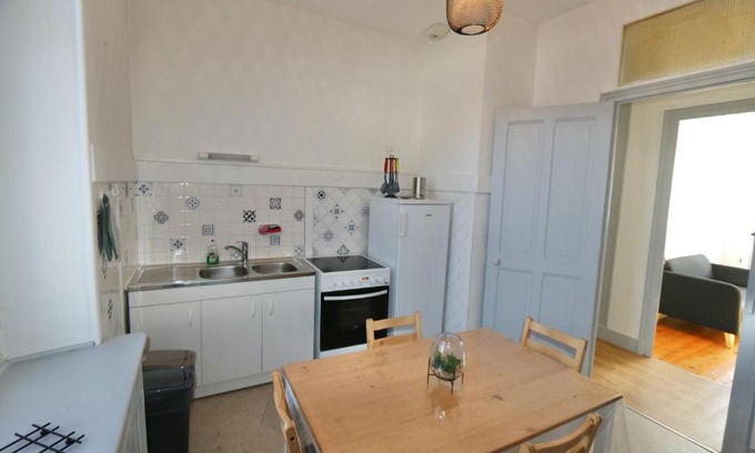Voiron Apartamento | Logement coquet . Parking gratuit garanti