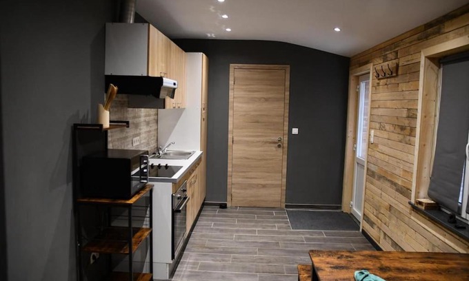 Brugelette Apartamento | Logement in wood (400 mètres de Pairi Daiza)