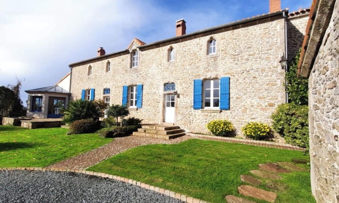 Cholet Casa | Logis Xviii à 20 mn du Puy-du-fou