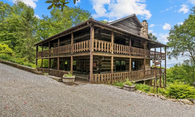 Wolf Laurel Casa | Logs Of Luxury Cabin