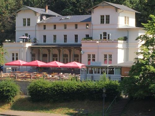 Balduinstein Apartamento | Loklounge Ferienwohnung im historischen Bahnhofsgebäude in Balduinstein