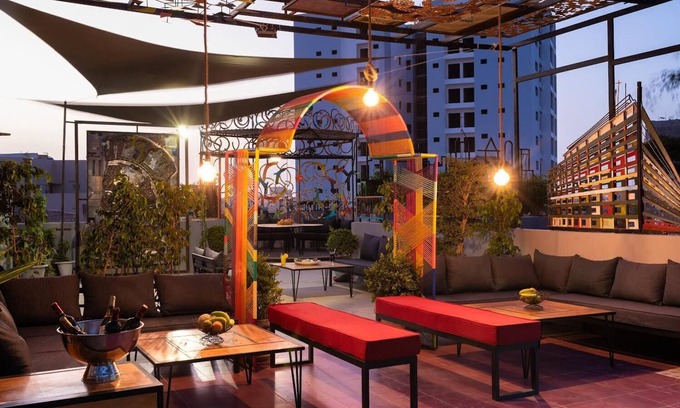 Ouakam Casa | Loman Art House