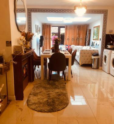 Kennington Casa | London Central 4 bed House with Garden