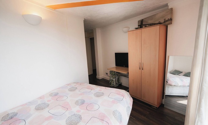 Chelsea Riverside Apartamento | London Luxury Flat - Upper Whistler Walk