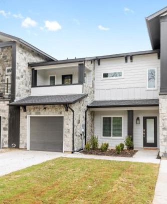 Central Arlington Casa | Lone Star Escape