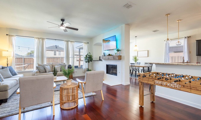 Corinth Casa | Lone Star Oasis! Near UNT - Heated Pool, Spa, King Bed, Incredible Location!