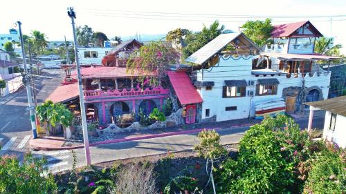 Bahia de la Academia Casa | Lonesome George Ecolodge