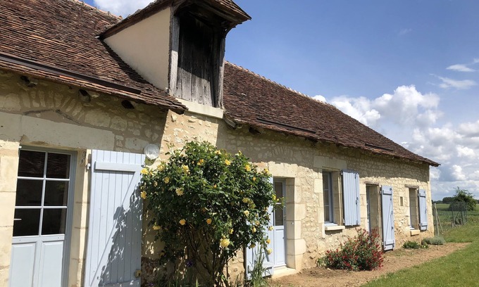 La Roche-Posay Cabaña | casa verde con carácter