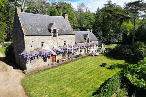Carnac Casa | Longère d’époque au coeur d’un domaine