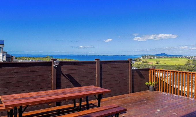Okura Casa | Long Bay Sea view Stunning House