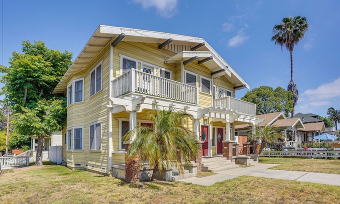 Willmore Apartamento | Long Beach Vacation Rental Near Downtown & Beaches