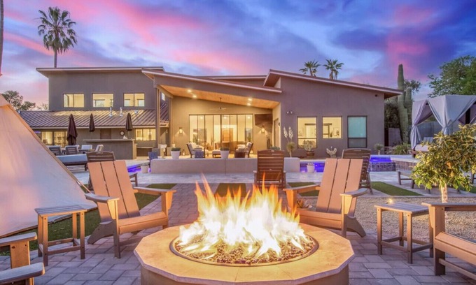 Carefree Casa | Long Rifle Oasis -Carefree