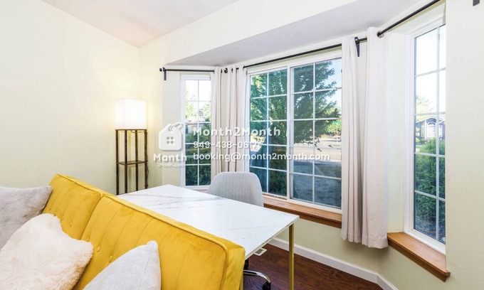Hillsboro Casa | Long Stay Available & High Speed Wi-Fi & WFH & Relocation & Renovation #41769