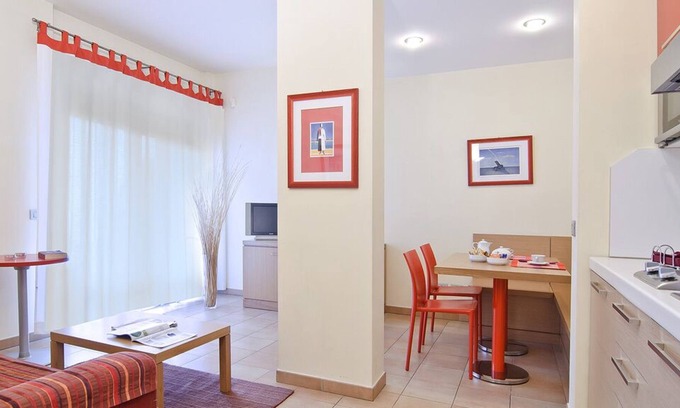 Zona XXX Castel Fusano Apartamento | Apartamento Residence I Triangoli