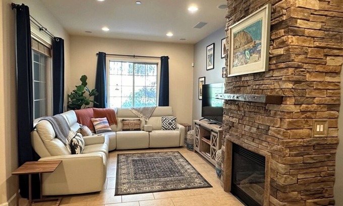 Callender Casa | Long Term Rental in Trilogy - by a monarch butterfly grove in a golf community
