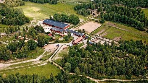 Nykvarn Cama Y Desayuno | Long Valley Ranch & Lodge