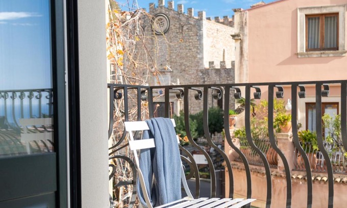 Taormina City Centre Casa | Longo Suites