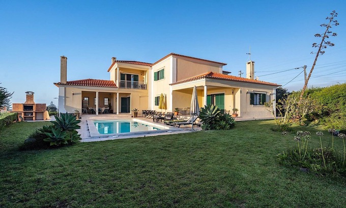 Azenhas do Mar Casa | Lonicera Villa, Calefacción central, Wifi, Jardín, Piscina!Nuevo!