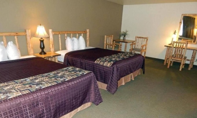 Ponderay Casa | Look No More! Budget-friendly Getaway! Pets Allowed, Near Lake Pend Oreille!