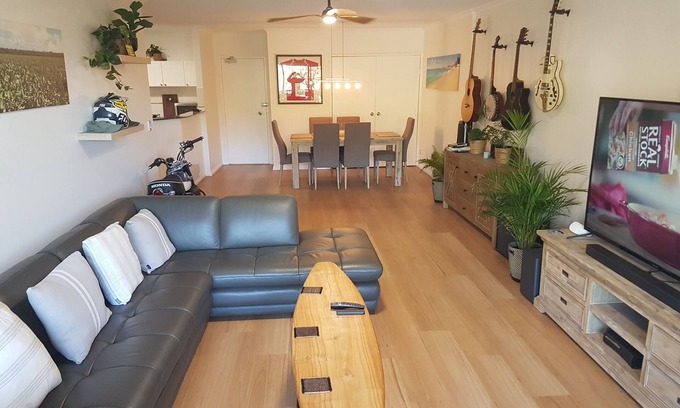 Collaroy Apartamento | Looking to rent my stunning 2 bedroom top floor apartment for 6 months.