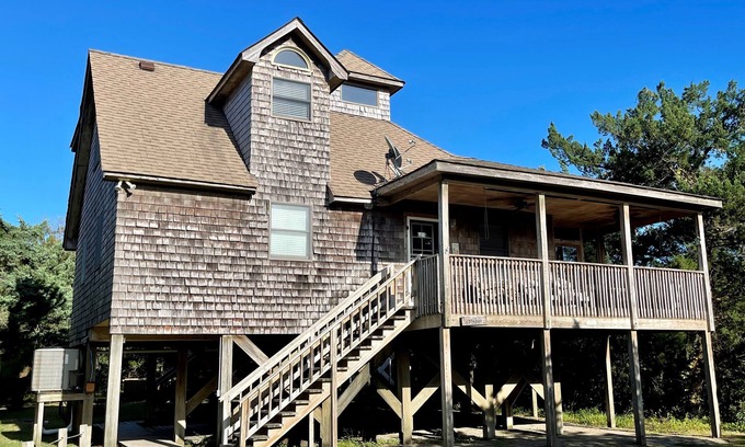 Ocracoke Casa | Mirador: casa amigable para perros con un interior cómodo.