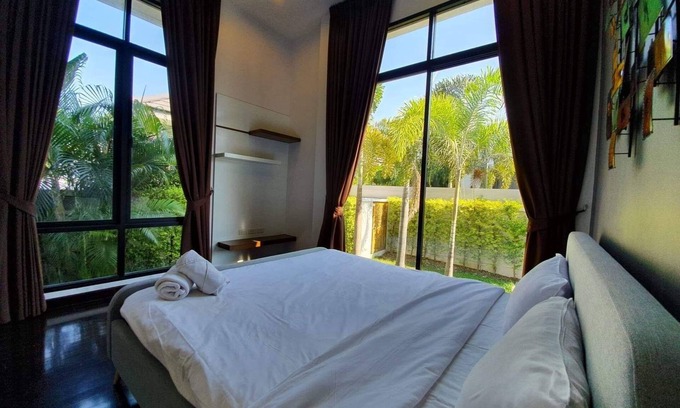 Bang Sare Casa | Luce genial, Sai Kaew Beach, Chon Buri