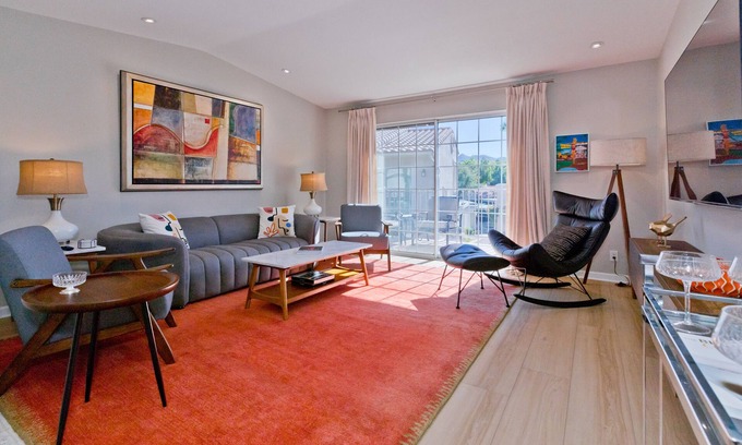Palm Springs Condominio | Los Balcones de Palm Springs Mid-Century Modern Designer Condo, City ID #068484
