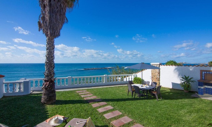 Los Canos de Meca Villa | Los Canos De Meca: Chalet 1ª linea de Playa - Los Caños de Meca