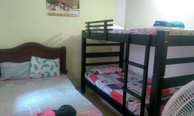 Villavicencio Casa | Los de A Pie Hospedaje