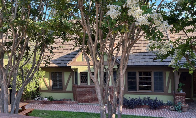 Los Feliz Casa | Los Feliz Garden Oasis
