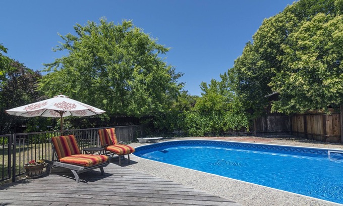 Los Olivos Casa | Los Olivos Oasis with pool