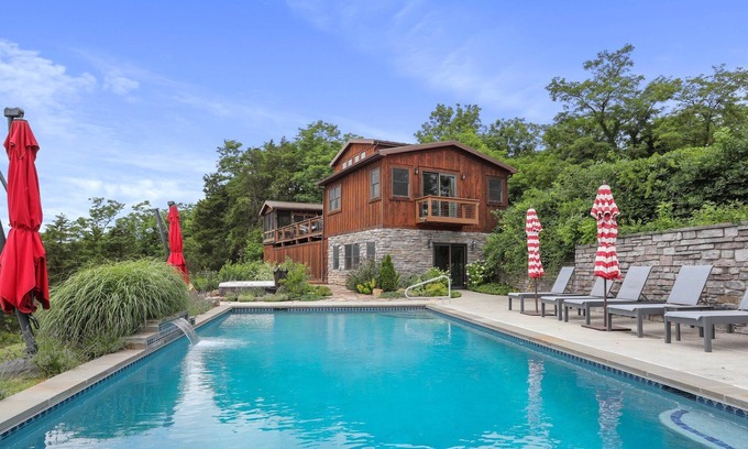 Lost River Casa | Lost City Mountain Retreat-Stunning Views/Pool/hot tub