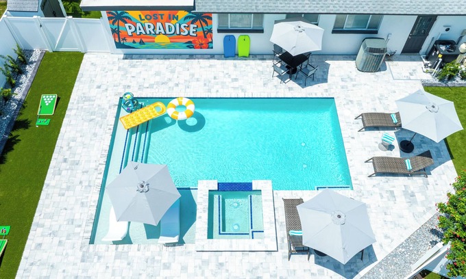 Seminole Casa | Lost In Paradise - Heated Pool, Spa, Mini Golf