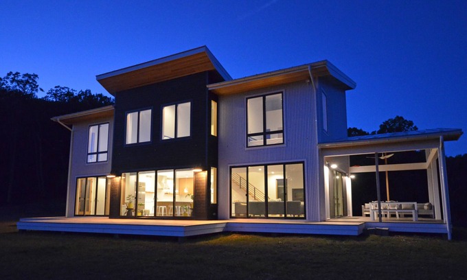 South Fork Casa | Lost River Solar - Contemporary 4 bedrooms + 2 lofts