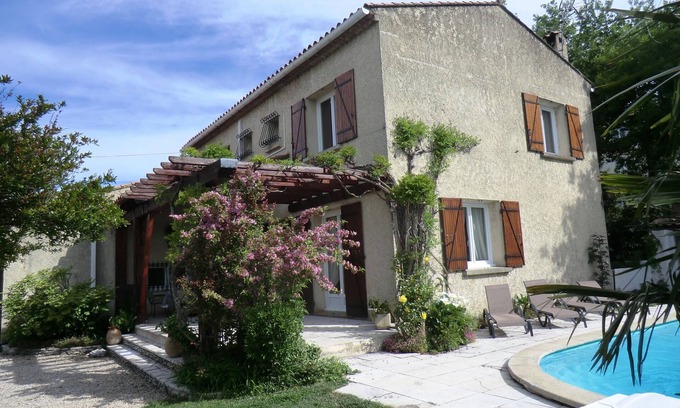 Vedene Villa | Lou Brès en Provenza cerca de Avignon con piscina y jardines privados Wi Fi y aire acondicionado