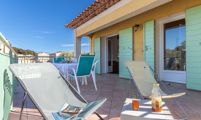 Le Brusc Apartamento | Lou Mazet by Interhome