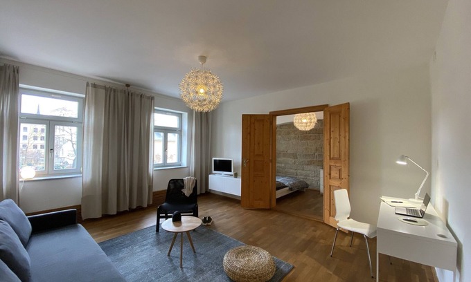 Outer Neustadt Apartamento | "louise" mit Balkon und Viel Sonne Mitten im Szeneviertel!