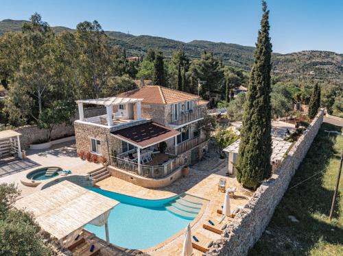 Skinaria Villa | Louiza - Luxury Stone Villa