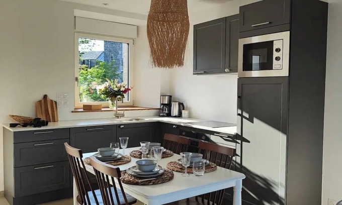 Saint-Aubin-de-Terregatte Casa | Louvel House