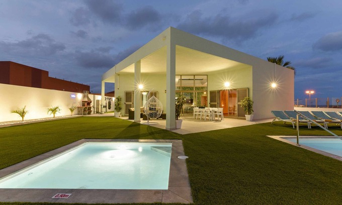 Costa de Antigua Casa | LOVE AND LIGHT MINI GOLF POOL LUXURY VILLA 7 STAR