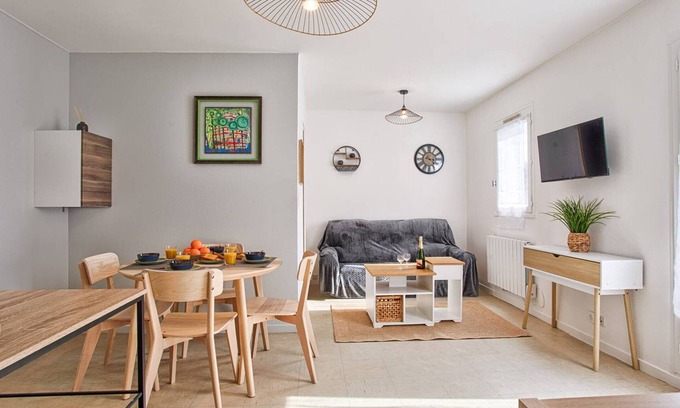 Merville-Franceville-Plage Apartamento | Bonito apartamento con jardín privado en Merville-Franceville, cerca de la playa y comercios